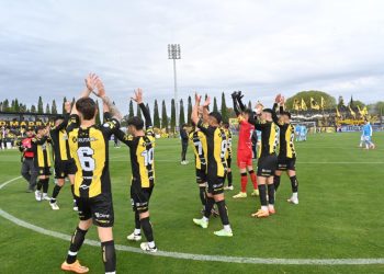 Deportivo Madryn ganó, se alejó de Colón y pelea la punta