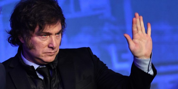 El Gobierno dio 6 meses a la AFA para discutir los beneficios impositivos en el fútbol argentino