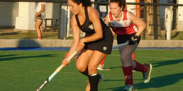 Triunfo clave de Uni para acercarse a los playoffs