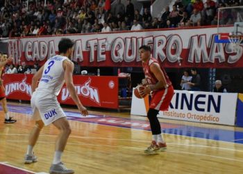 Triunfazo de Unión ante San Lorenzo en el debut en la LNB