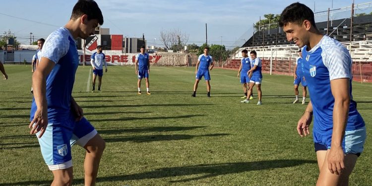 Atlético Tucumán ya está en Santa Fe y aguarda por el duelo ante Unión
