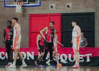 Colón festejó por primera vez de local en la temporada