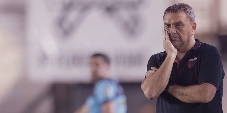 Diego Osella continuaría siendo el entrenador de Colón