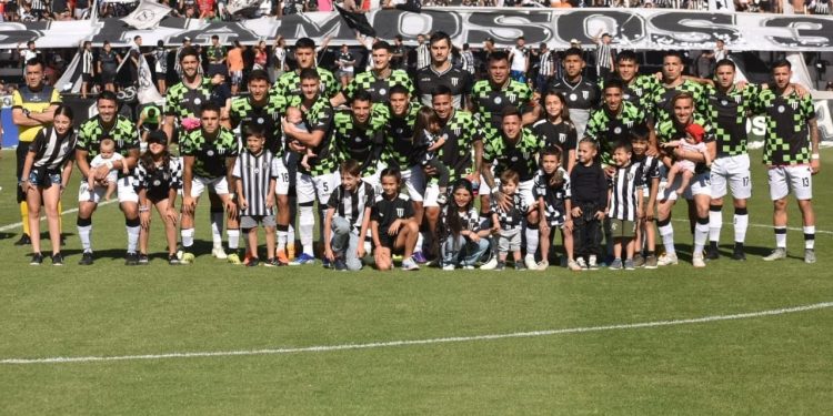 Tras escandaloso final, Gimnasia de Mendoza sigue en el Reducido