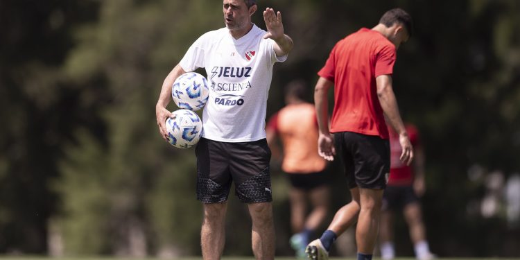 Independiente apela a un ex Tatengue para el duelo ante Unión