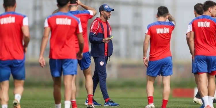 ¿Qué equipo pone el Kily mañana ante Atlético Tucumán?