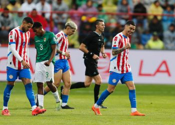 Paraguay rescató un empate sobre la hora ante Bolivia, y el ciclo de Alfaro continua invicto