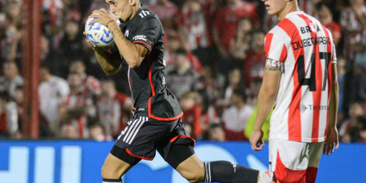 En un partidazo, River venció a Instituto en Alta Córdoba y se ilusiona con el campeonato