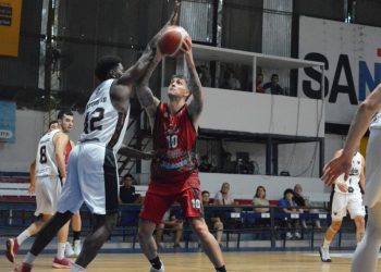 Colón perdió con Salta Basket y debe vencer a San Isidro para llegar a semis