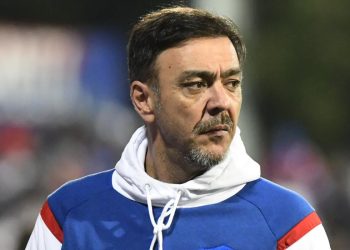 Recoba confesó las razones por las que no acordó su llegada a Colón