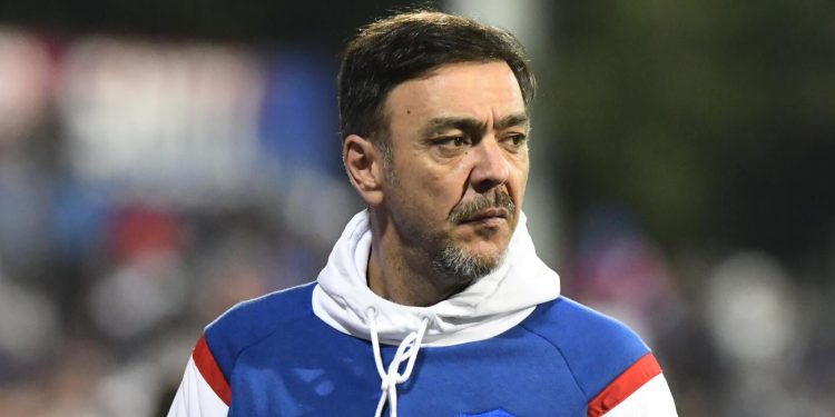 Recoba confesó las razones por las que no acordó su llegada a Colón