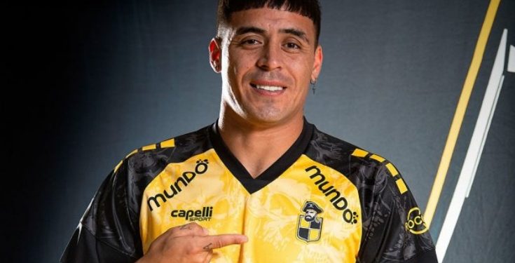 Brian Fernández fue presentado en su nuevo club: «Soy un Pirata más»