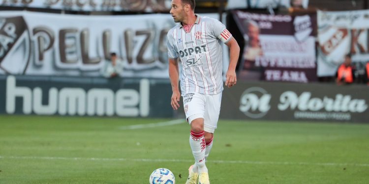 Unión tiene los concentrados para recibir a Vélez en un duelo clave