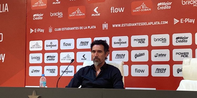 ¿El Barba Domínguez apuntó a dos jugadores de Unión?