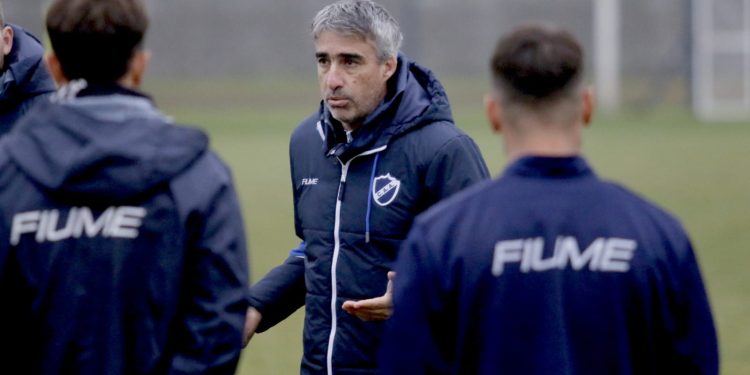 Ni Forestello ni Coleoni: Patronato tiene nuevo entrenador