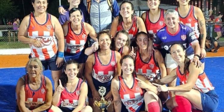 Unión “Rojo” se adjudicó el torneo Nocturno de las Mamis