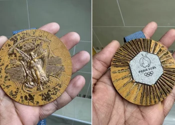 Deportistas se quejaron por el estado de las medallas entregadas en los JJOO de París 2024