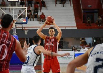 LNB: Unión perdió el invicto de local ante Riachuelo