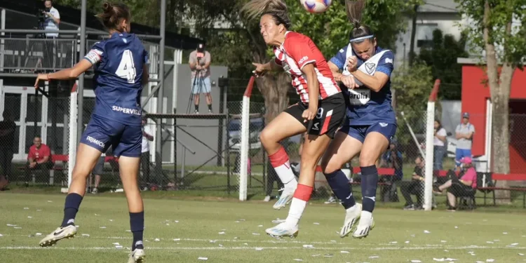Vélez superó a Estudiantes y llegó a Primera de AFA