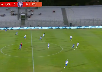Video: Descomunal golazo del Pulga Rodríguez desde mitad de cancha