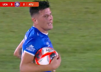 Mientras Unión lo espera, Estigarribia juega y hace goles en Atlético Tucumán