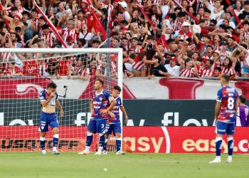 Gran diferencia entre jerarquía y un equipo normalito