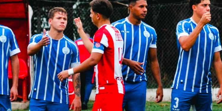 Un pibe de Unión sale en busca de rodaje: «Ojalá no sea un adiós»