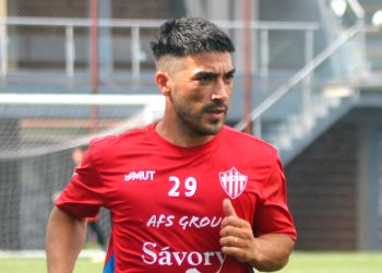 El ex Unión Nelson Acevedo vuelve a jugar en el país