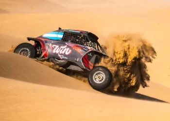 Los argentinos dan pelea en el Dakar