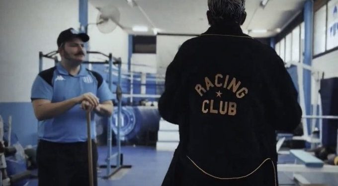 Video: La particular presentación de Adrián Balboa en Racing