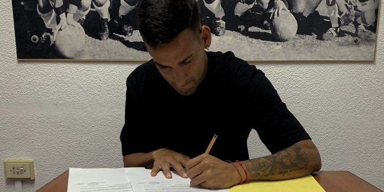 Firmó Barreto y Colón ya tiene otro delantero