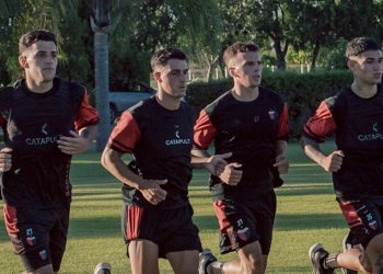 Los 24 jugadores que integran la delegación de Colón que viaja a Uruguay