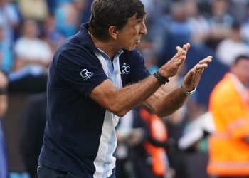 Costas: «El delantero que pedí es Balboa»