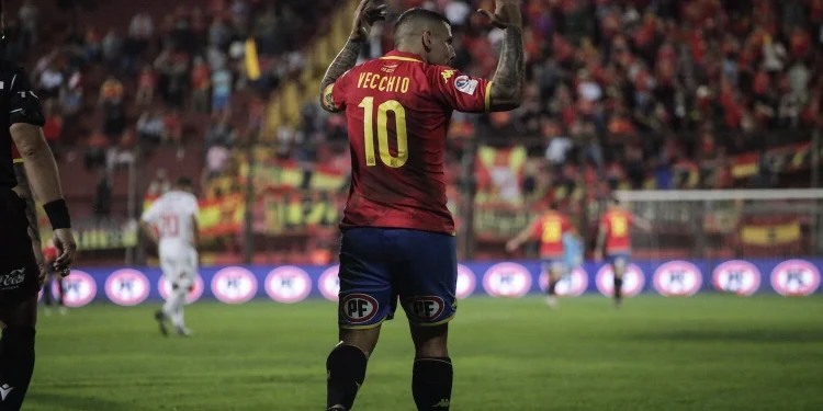 Vecchio, que había sido ofrecido a Colón, ahora será rival del Sabalero