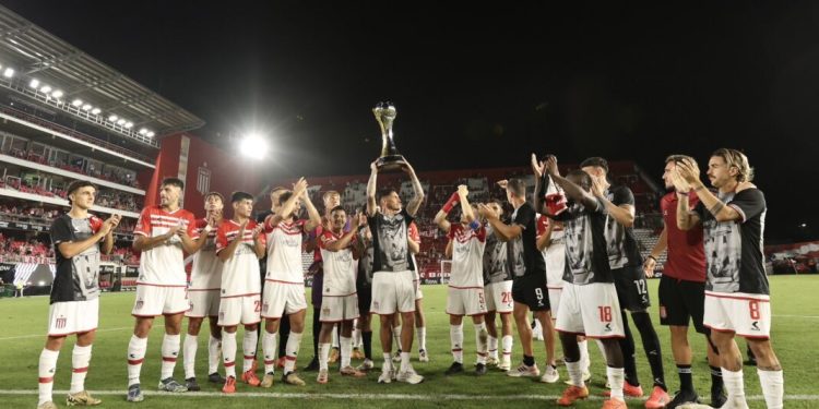 Estudiantes llega afilado al debut ante Unión: ganó 5-0