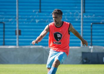 Sorpresiva derrota de Temperley, rival con el que debuta Colón