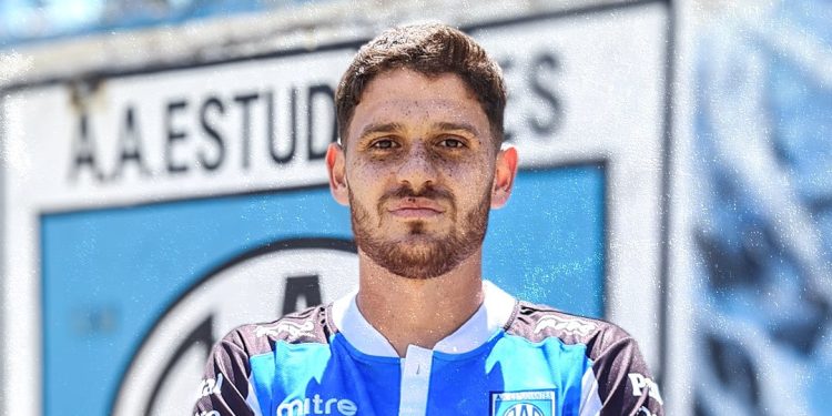 Rescindió con Colón y ya fue presentado en su nuevo equipo