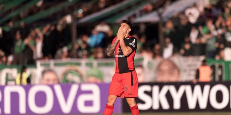 José Neris fue presentado como refuerzo en un equipo de Uruguay