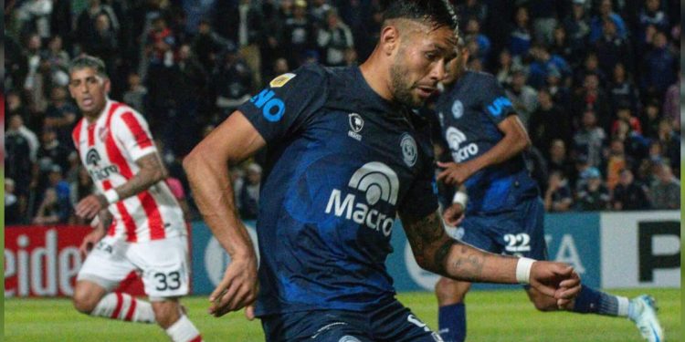 El delantero que se postula para jugar en Colón: «Quiere ir para ascender»