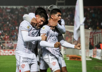 Al igual que a Orsini, a Simón Rivero también lo buscan desde el exterior