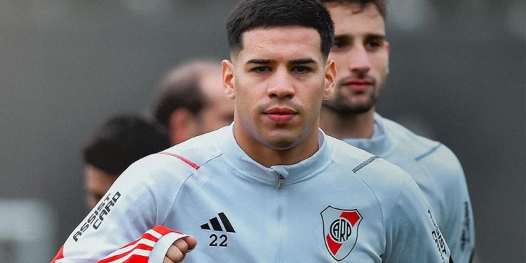 Unión: Una renovación y otro refuerzo al caer