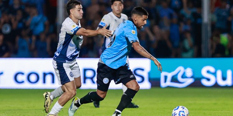 Belgrano fue goleado y Erviti quedó en la cuerda floja