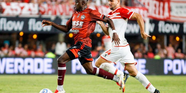 Estudiantes remontó un 0-2 y le ganó a Central Córdoba