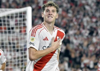 River frenó a Independiente con un doblete de Colidio