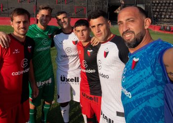 Video: Colón presentó su nueva indumentaria