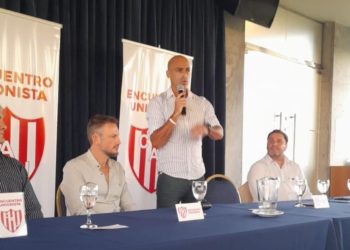 «Unión es el club que menos creció en 15 años, la prioridad es jerarquizar el plantel»