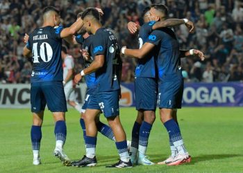 Independiente Rivadavia y Tigre se ven las caras en Mendoza