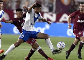 Lanús y Vélez no se sacaron diferencias en La Fortaleza