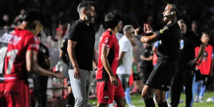 Pereyra define el equipo para jugar este lunes con Chicago