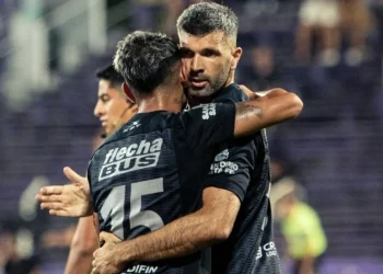 Los hinchas de Colón opinan: ¿Gigliotti está para ser titular?